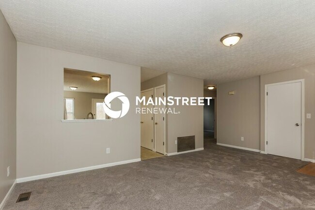 Foto del edificio - 3 Bedroom Pet-Friendly Home in GROVE CITY, OH with Main Street Renewal