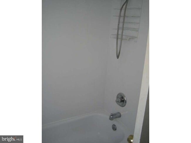 Building Photo - 262 S 11th St