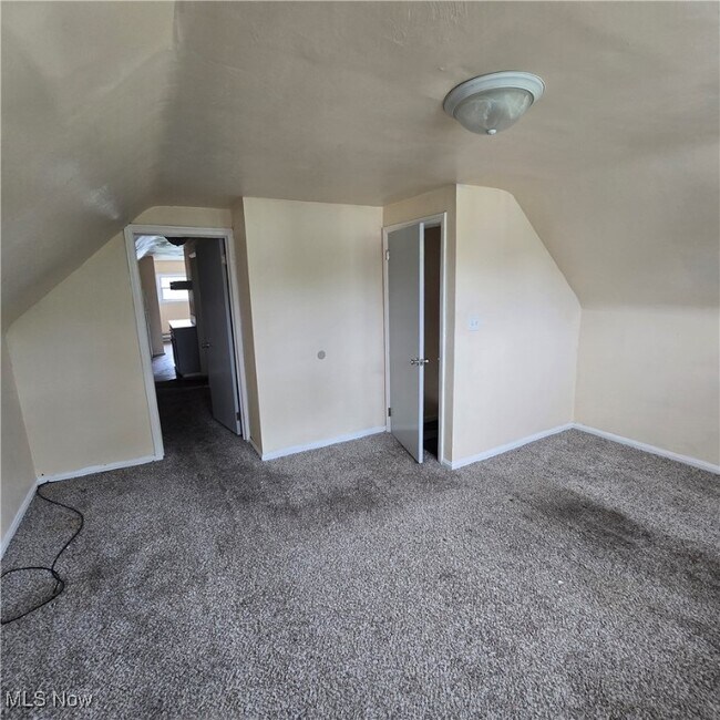 Foto del edificio - 3304 E 118th St