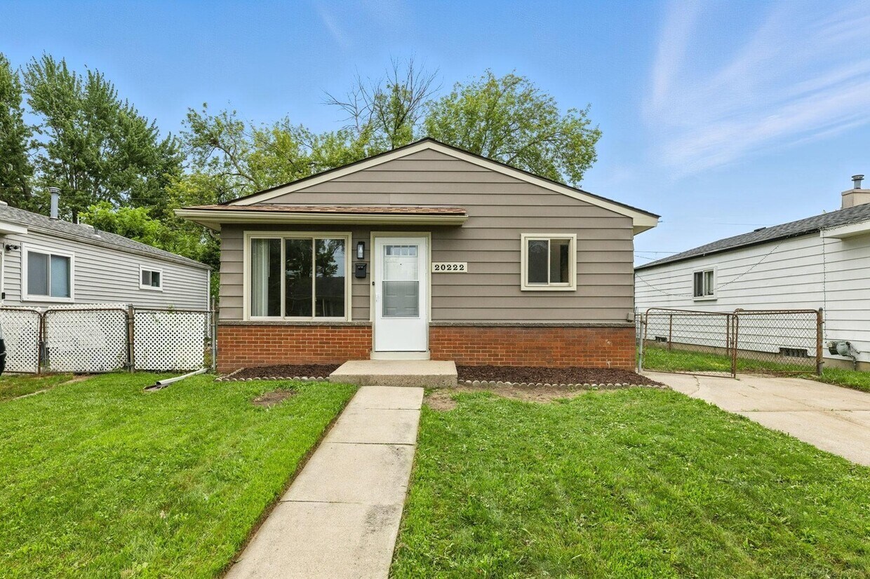 Primary Photo - 20222 Abrahm St