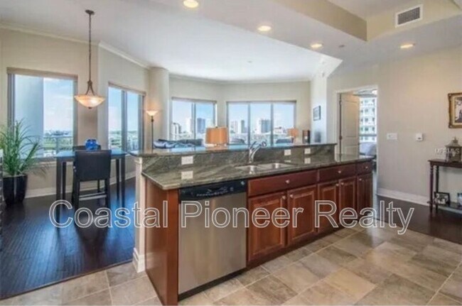 Foto del edificio - 1209 E Cumberland Ave