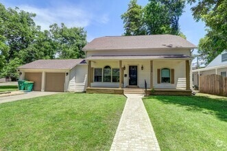 Building Photo - 2408 Magnolia St
