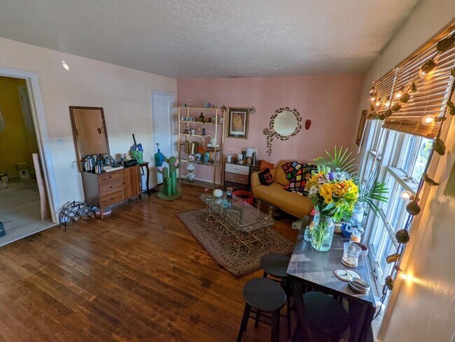 Photo - 5173 Caroline Avenue Townhome