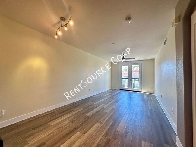 Building Photo - 1 Bedroom Condo for Lease at The Madison a...