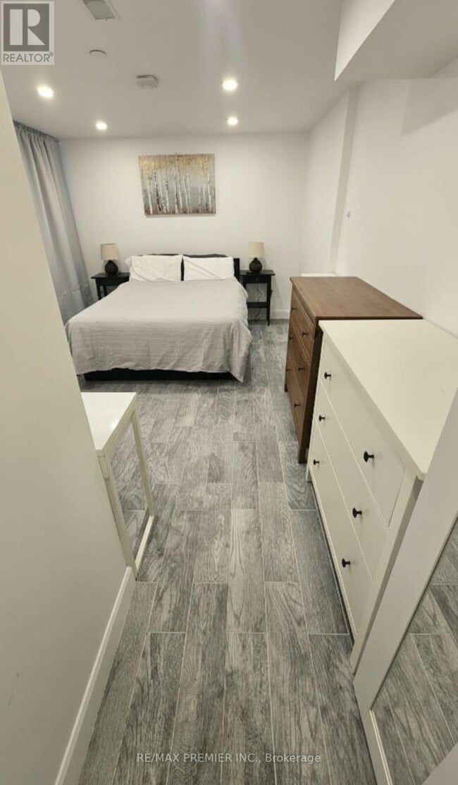 Building Photo - 29 Rusholme Rd