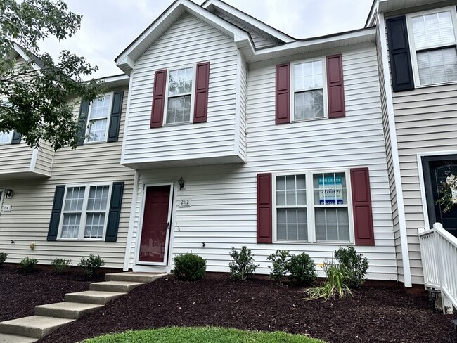 Foto del edificio - 2112 Walnut Bluffs Ln