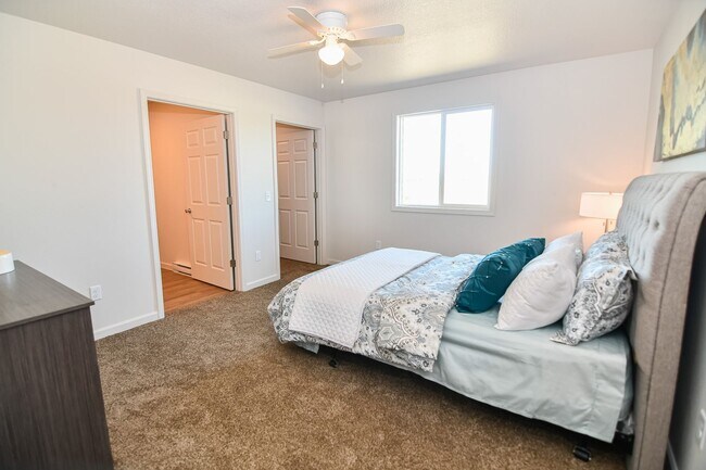 Foto del edificio - 3 Bedroom, Single-story Townhomes for rent in Madrid, IA