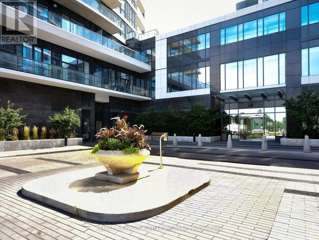 Building Photo - 35 Watergarden Dr