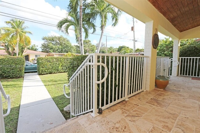 Foto del edificio - 2746 SW 32nd Ct