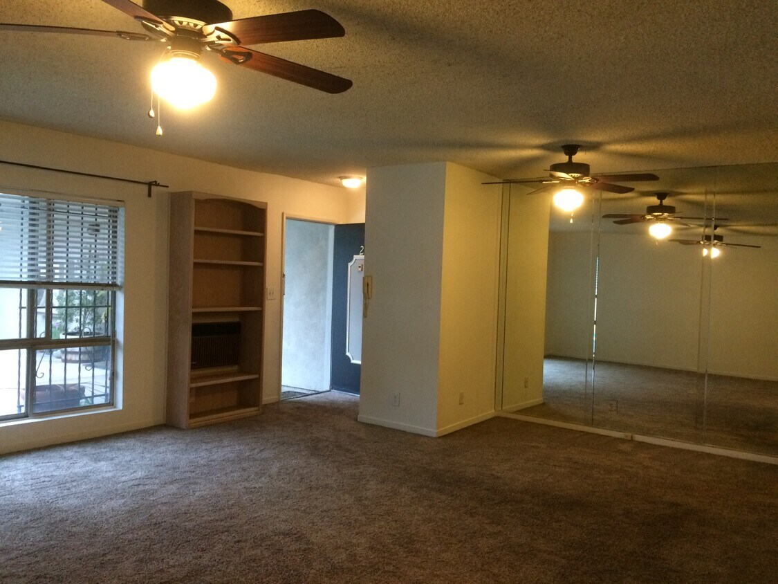 12558 Moorpark St Unit 7, Studio City, CA 91604 Apartments in Studio