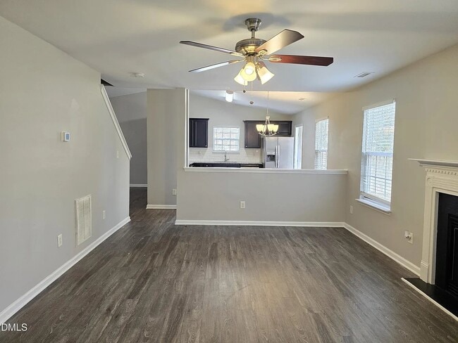 Building Photo - 3821 Tyler Bluff Ln