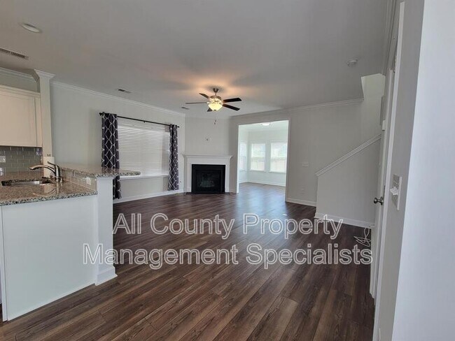 Building Photo - 1171 Bergenfield Ln