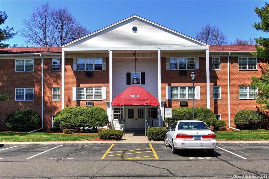Primary Photo - 1070 New Haven Ave