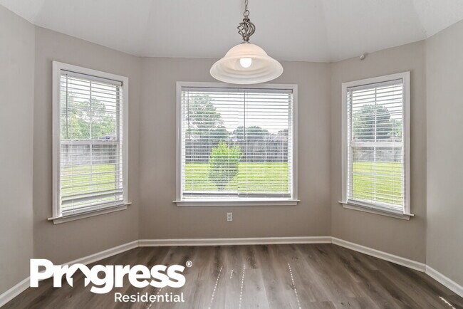 Building Photo - 7788 Alexanders Crossing Dr