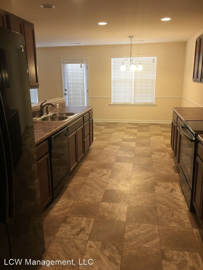Building Photo - 3 br, 2 bath House - 1813 Grand Silo Way