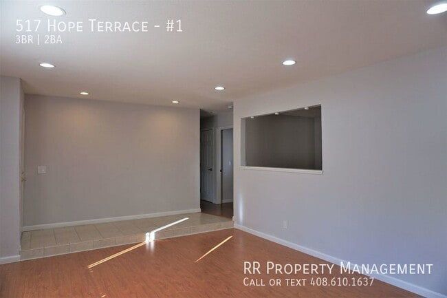 Building Photo - 517 Hope Terrace