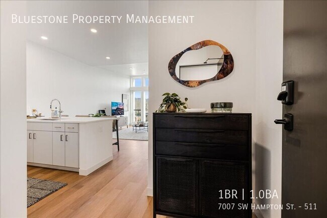 Foto del edificio - 7007 SW Hampton St