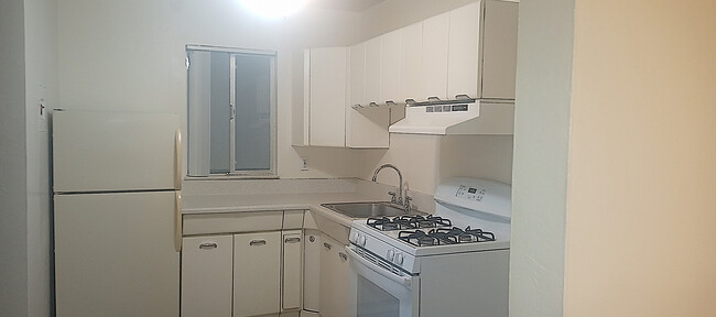 Building Photo - Anita Plaza Apartments