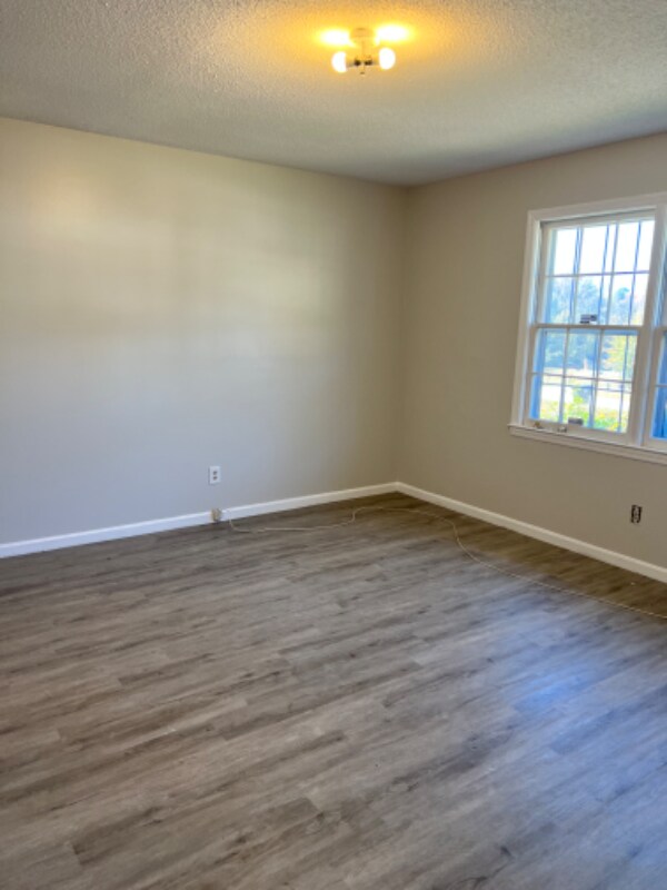 Foto del edificio - 4015 Pebblebrook Ct