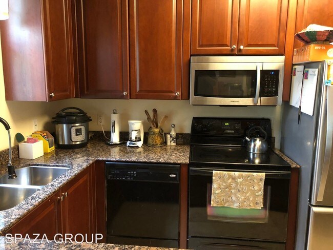 Building Photo - 2 br, 2 bath Apartment - 115 Mendoza Ave 304
