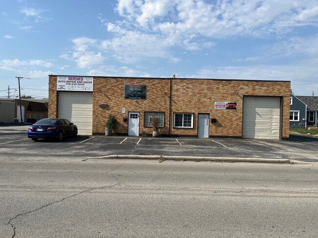 Building Photo - 3616 Union Ave