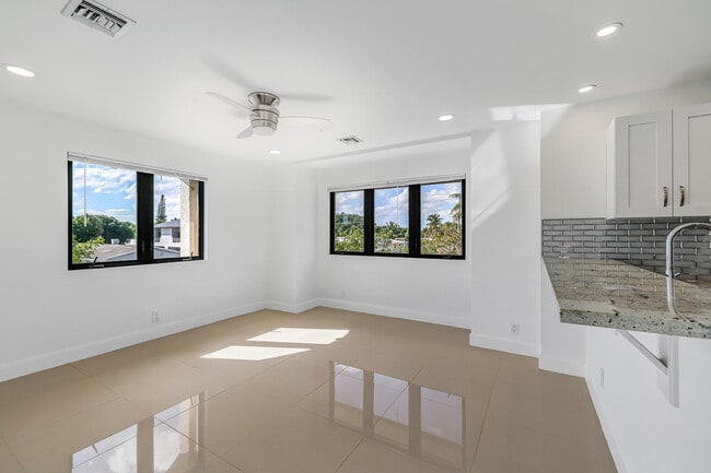 Building Photo - 456 NW 41st St