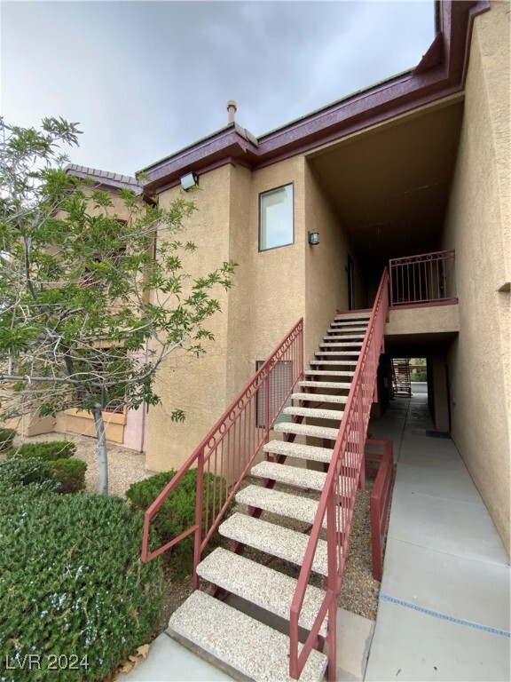 Building Photo - 8250 N Grand Canyon Dr