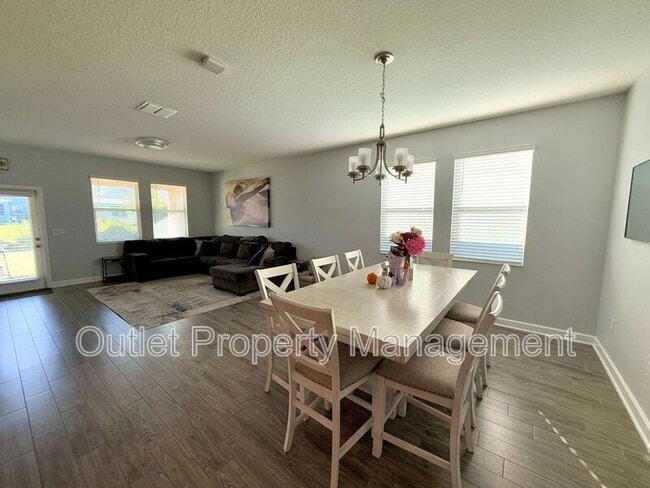 Photo - 12010 Grammar Ln House