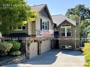 Building Photo - 4160 Lakeview Blvd