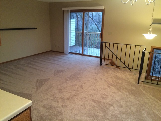 Foto del edificio - 10634 Hummingbird St NW