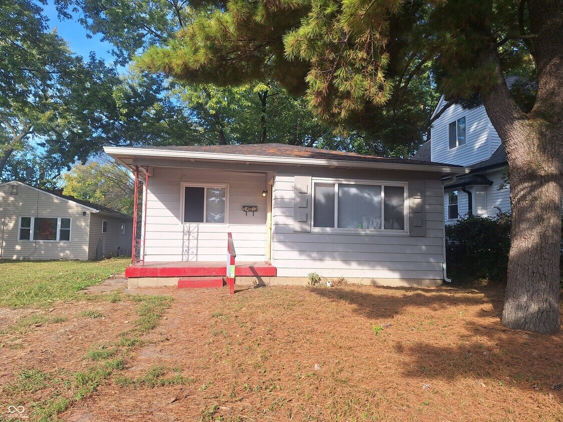 Foto principal - 2410 N Dearborn St