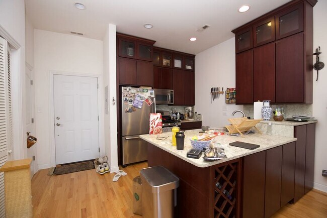 Foto del edificio - 530-1530 W Huron St