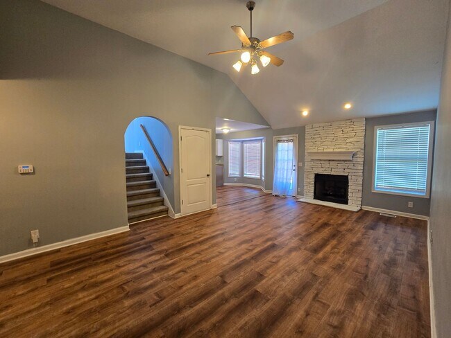 Foto del edificio - Welcome to Your Next Chapter of Cozy Quirk...