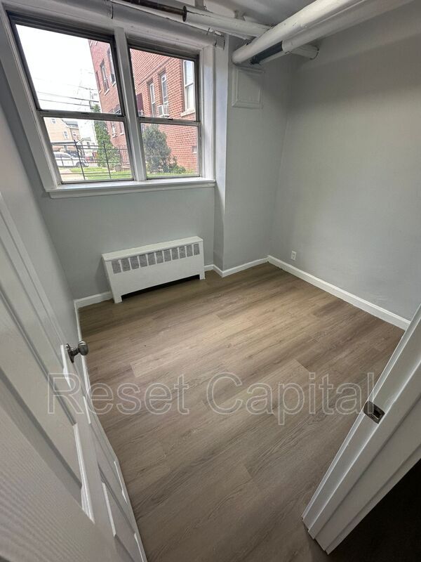 Foto del edificio - 40 Irving St