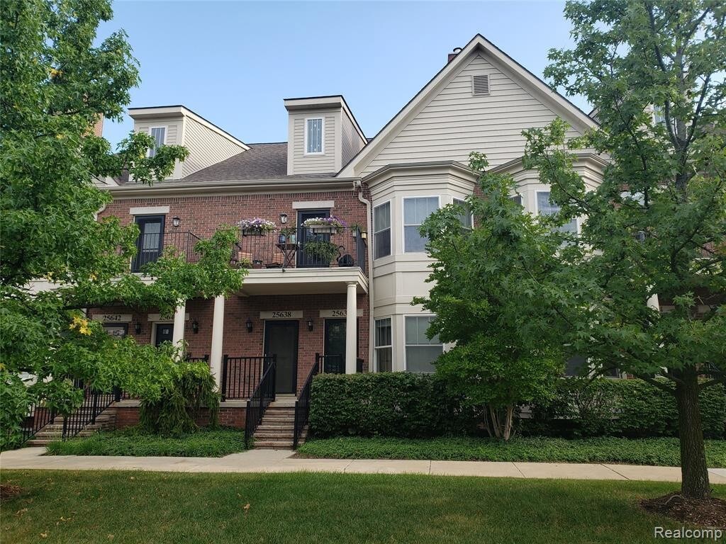 25636 Portico Ln, Novi, MI 48375 Condo for Rent in Novi, MI