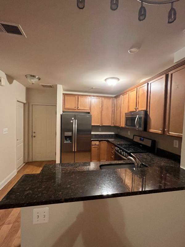 11836 Little Seneca Pkwy, Clarksburg, MD 20871 Condo for Rent in