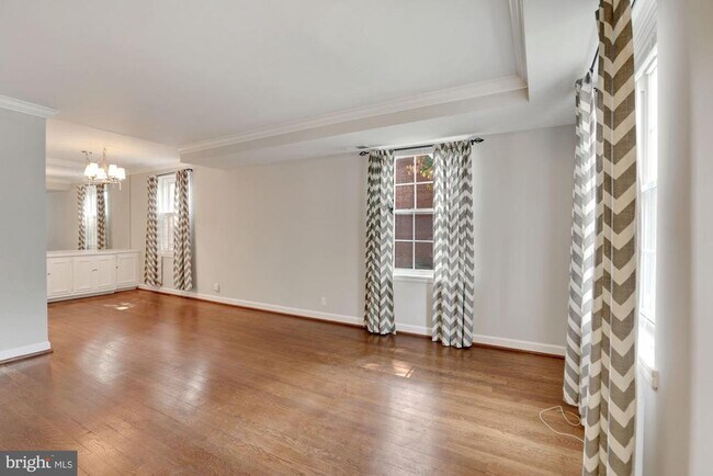 Building Photo - 2941 S Dinwiddie St