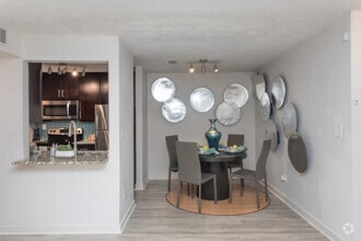 2BR, 2BA -1000SF - Broadleaf at Holcomb