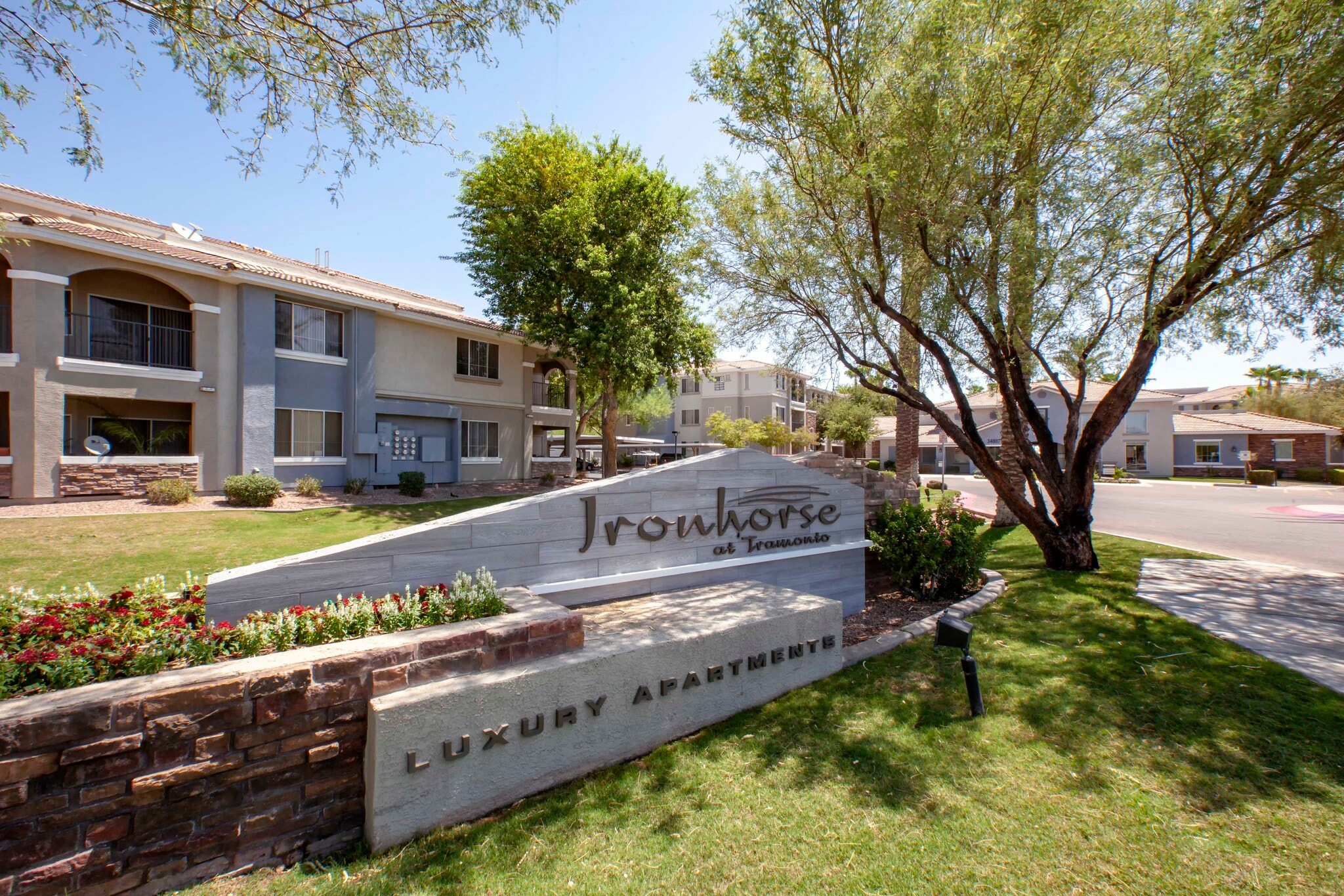 Ironhorse At Tramonto Apartments