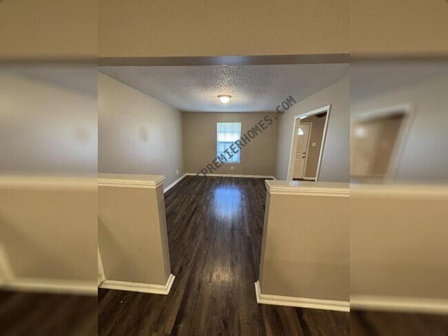 Foto del edificio - 714 Foxboro Dr