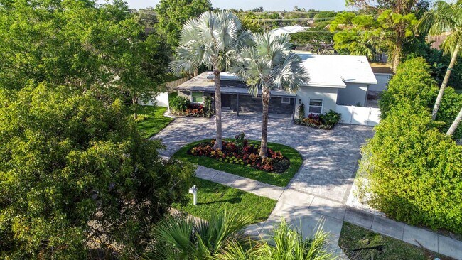Foto del edificio - 959 SW 18th St
