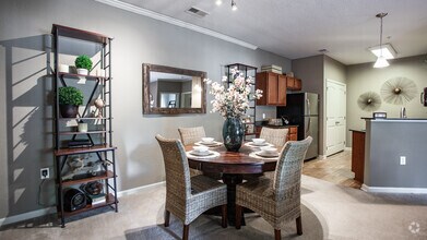 2BR,2BA,-1064SF, The Conquest - Fenwyck Manor Apartments