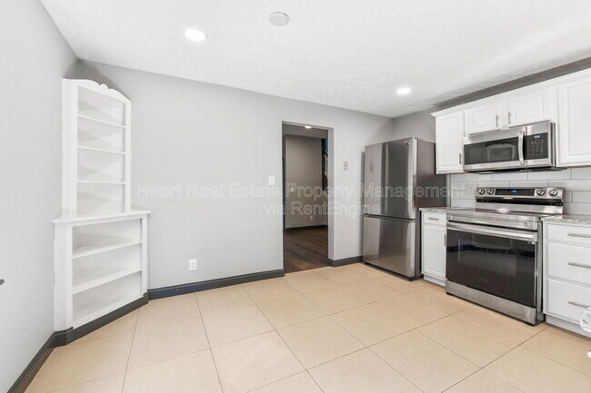 Foto del edificio - 957 Harrison Ave