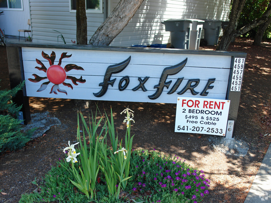 Building Photo - Fox Fire Apartments