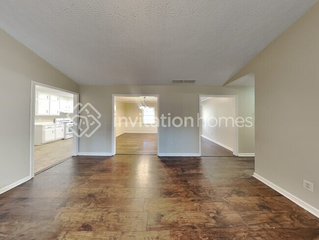Foto del edificio - 2634 Laurel Woods Ln SE