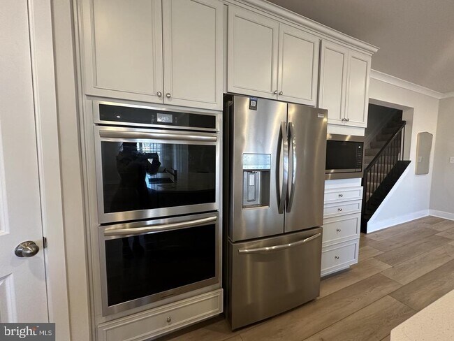 Foto del edificio - 34273 Graham Cir