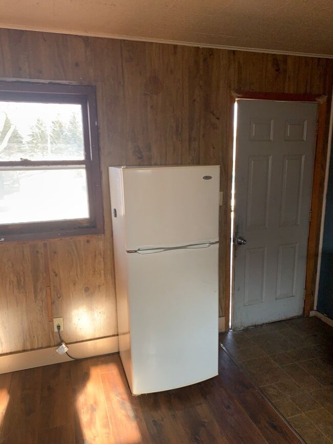 Building Photo - 3961 Logan Ave