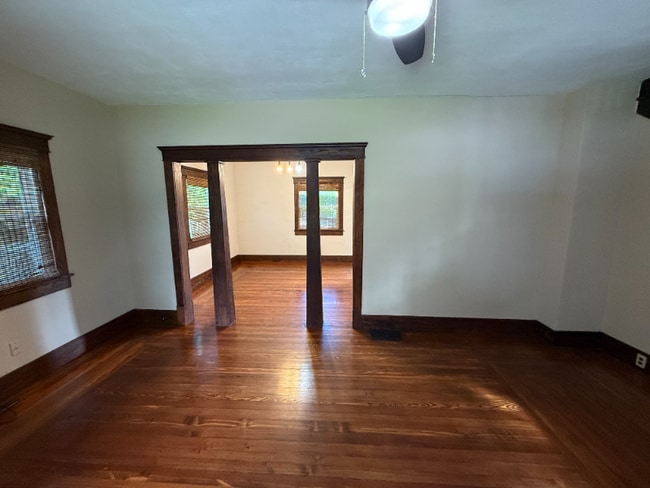 Foto del edificio - 123 E High St