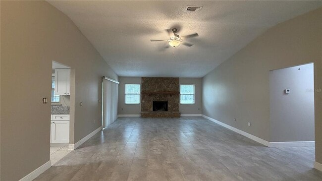 Building Photo - 6434 Rockingtree Ln