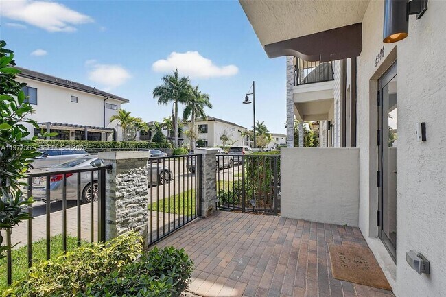 Building Photo - 4546 NW 83rd Ave